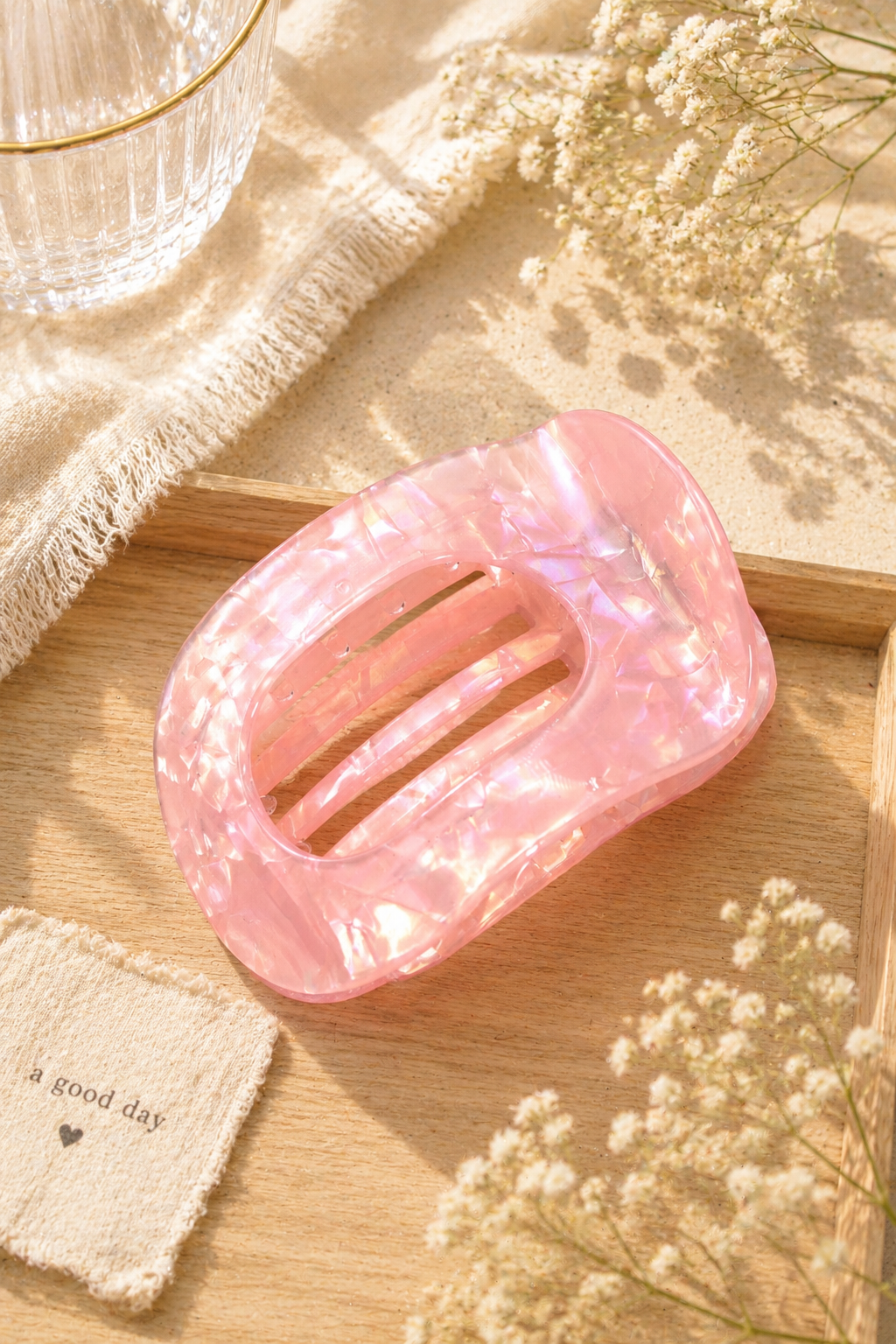 Lay Flat Oval Hair Claw Clip