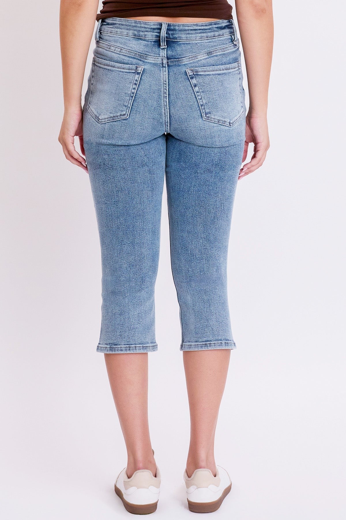 Mid Rise Side Slit Capri Jeans