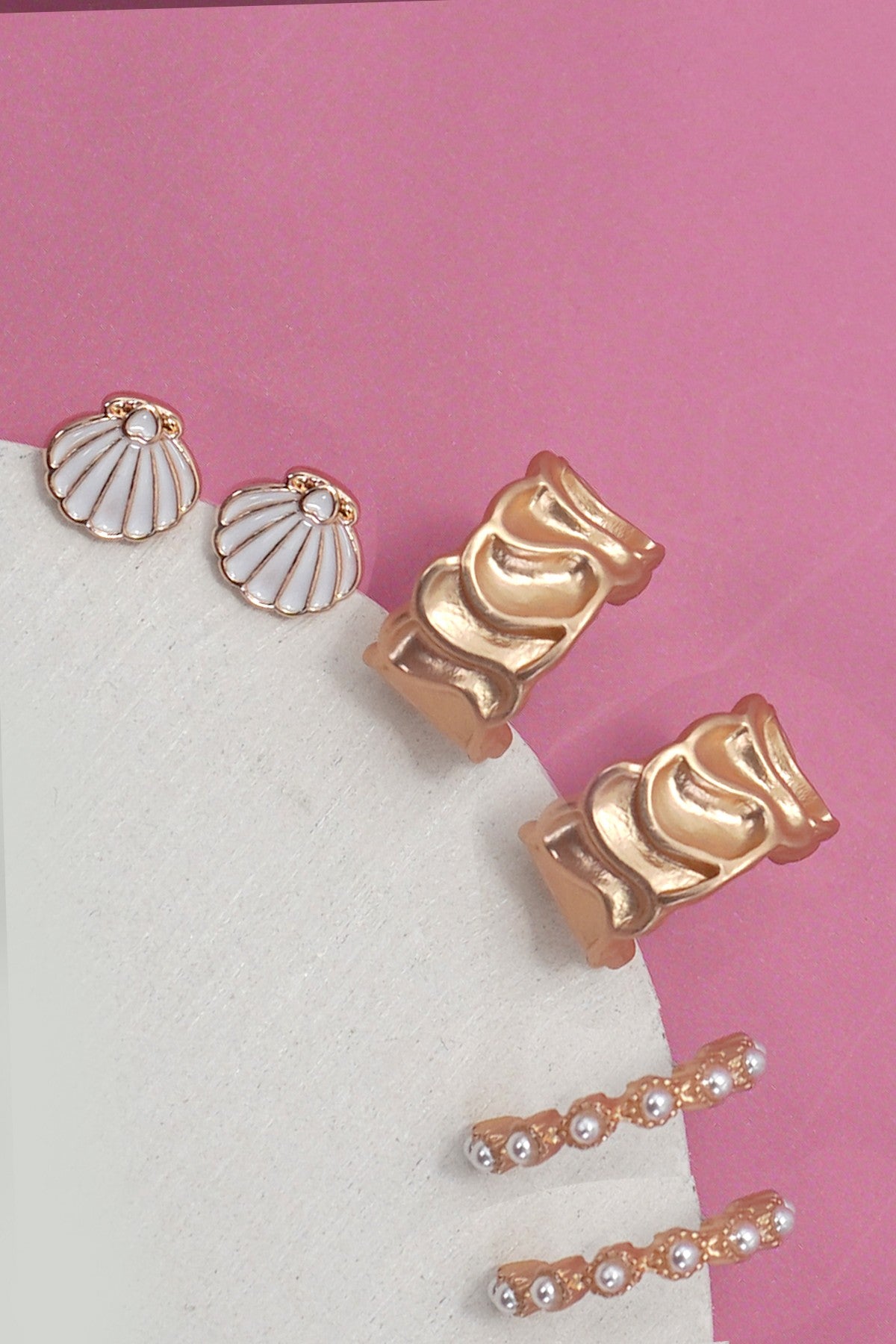 Gold Bow Huggie Earring Set