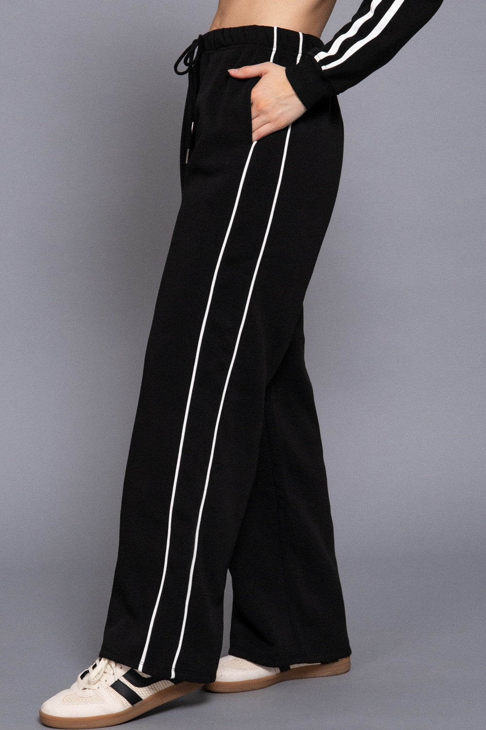 Colby Line Detail Sweatpants