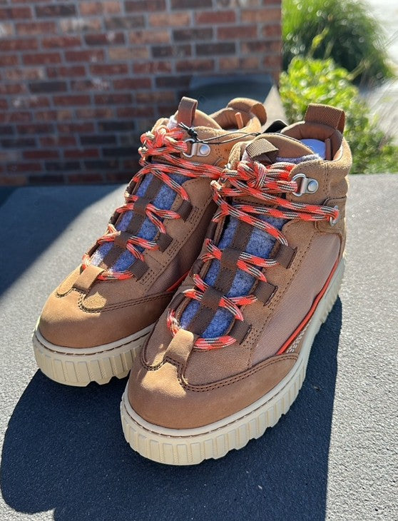 SOREL Ona Ave Peak Boot