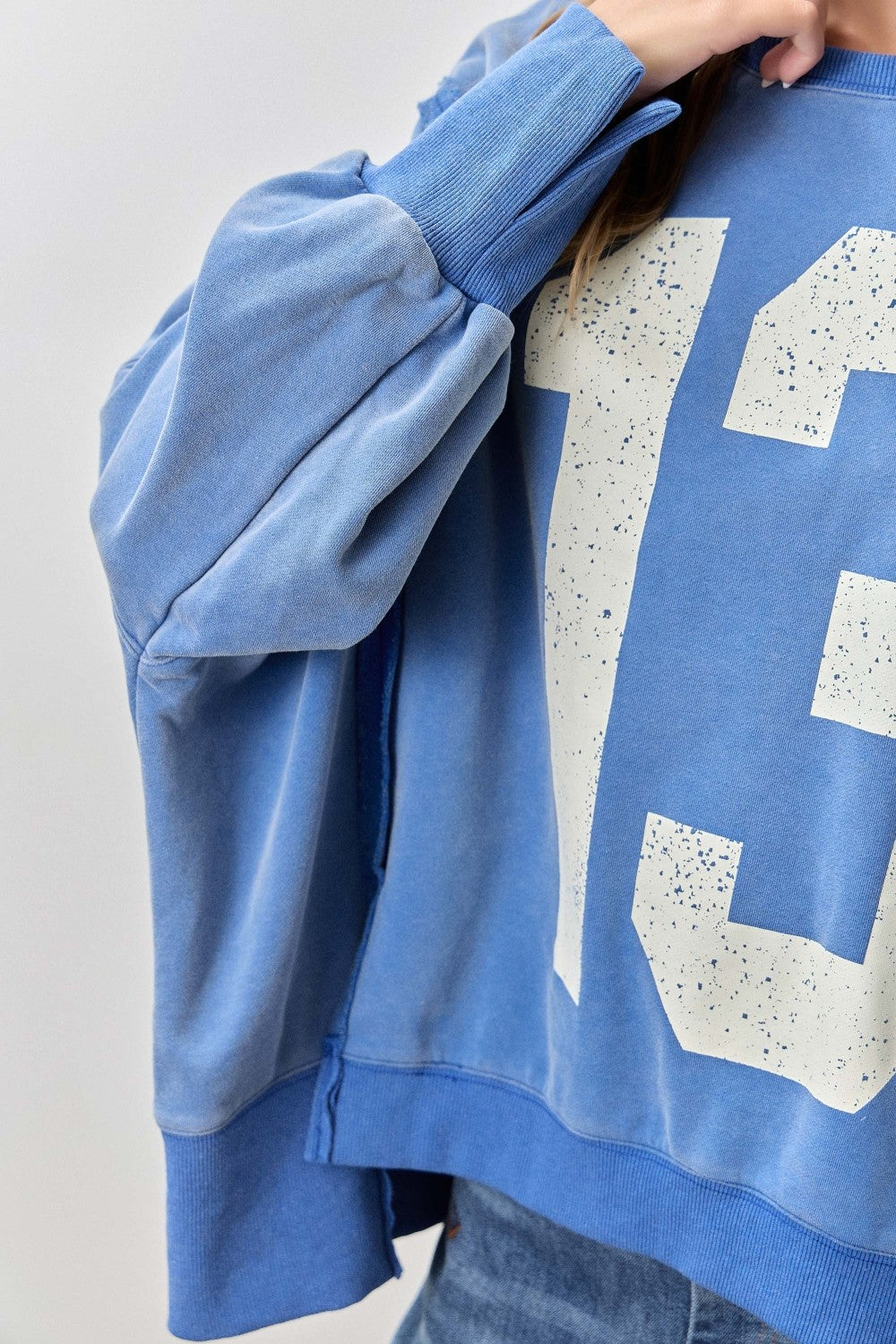13 Varsity Graphic Oversized Sweatshirt