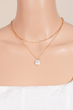 Pearl Pendant Layered Necklace Set