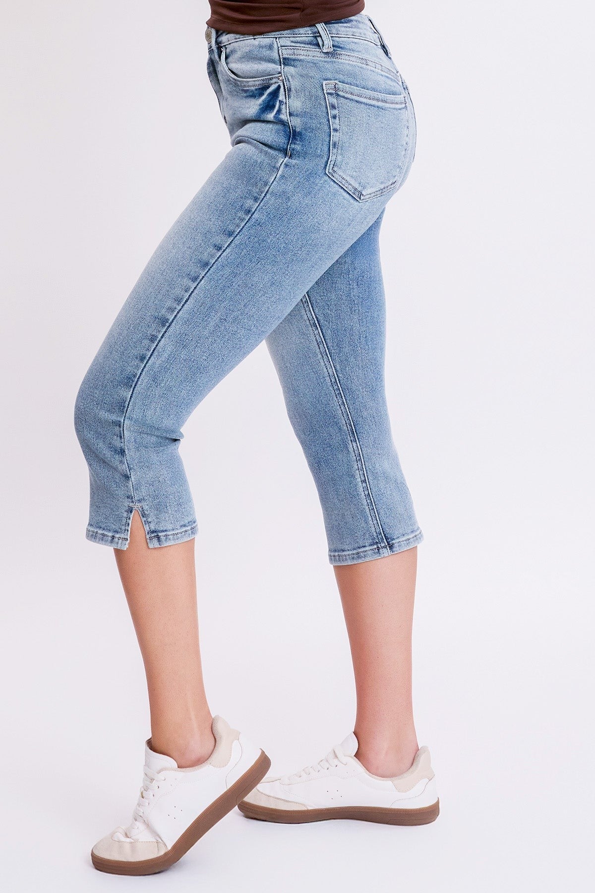 Mid Rise Side Slit Capri Jeans