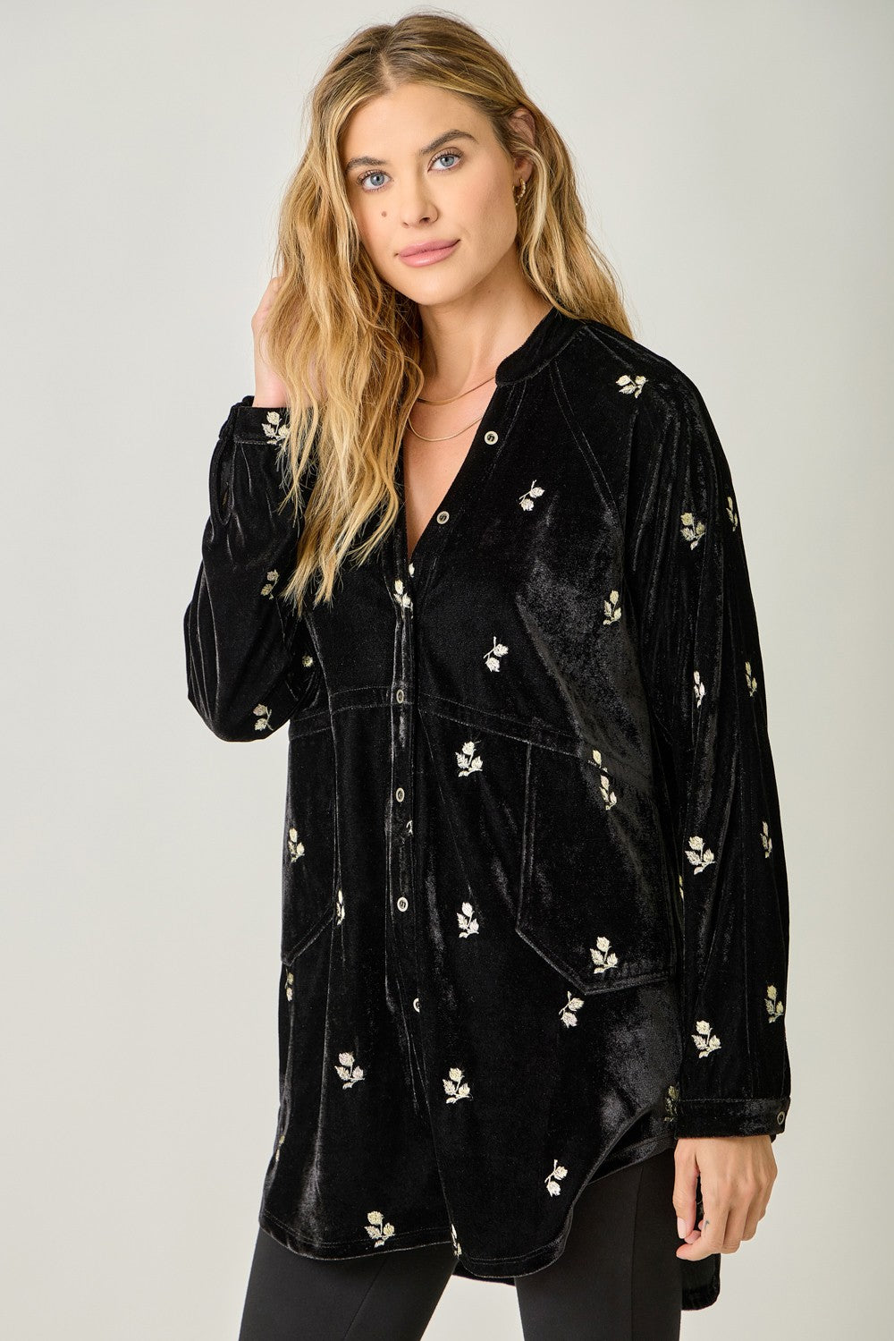 DOORBUSTER: Holiday Embroidery Velvet Shirt