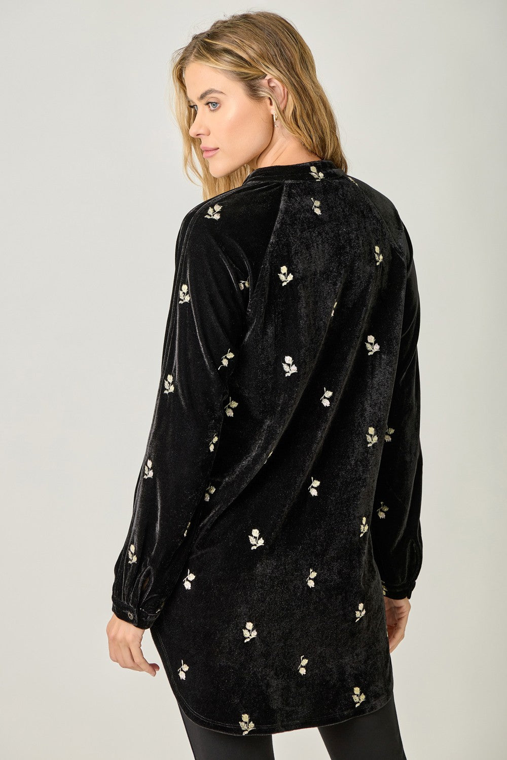 DOORBUSTER: Holiday Embroidery Velvet Shirt