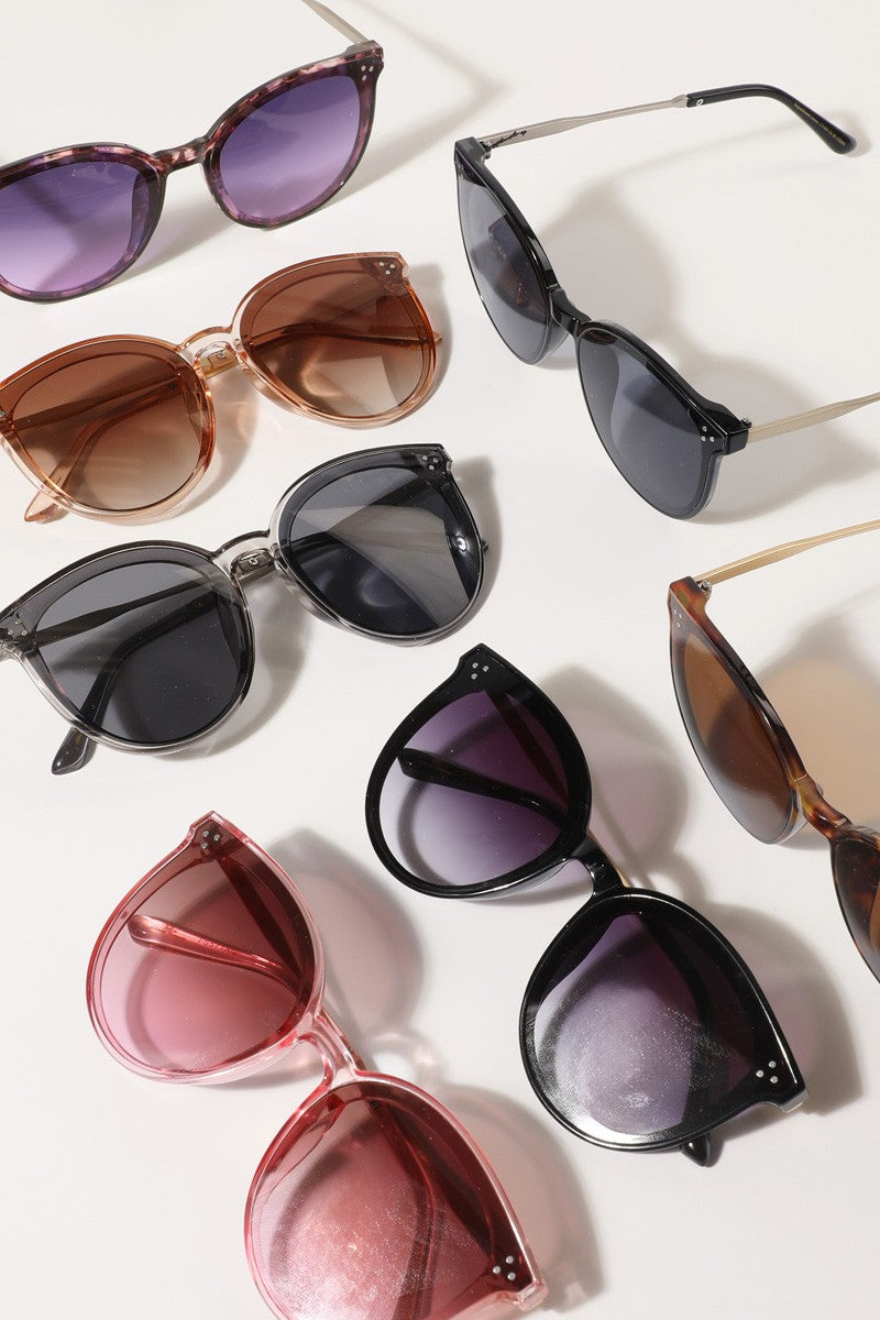 Round Shape Frame Sunglasses- ASSORTED!