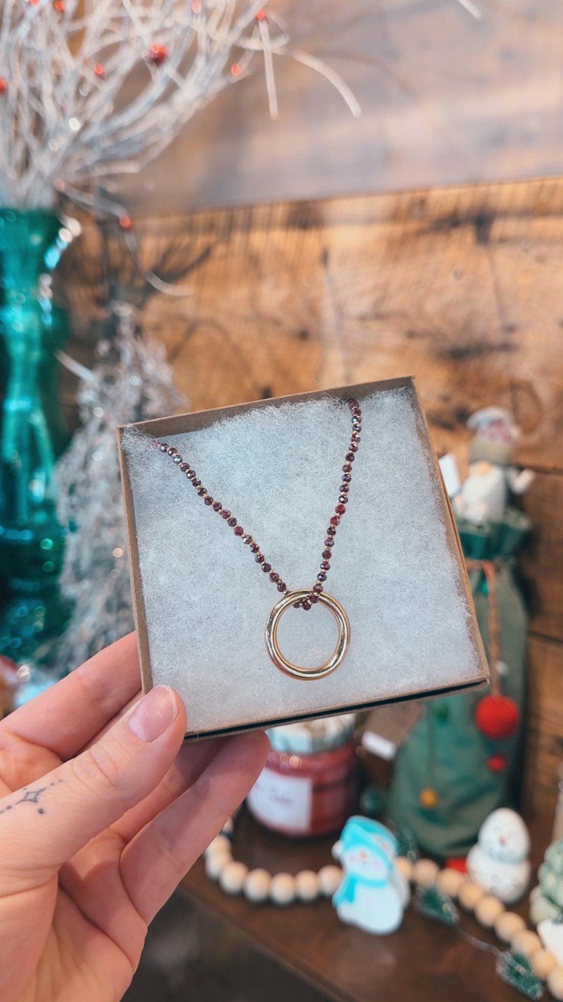 Minimal Open Circle Pendant Beaded Necklace