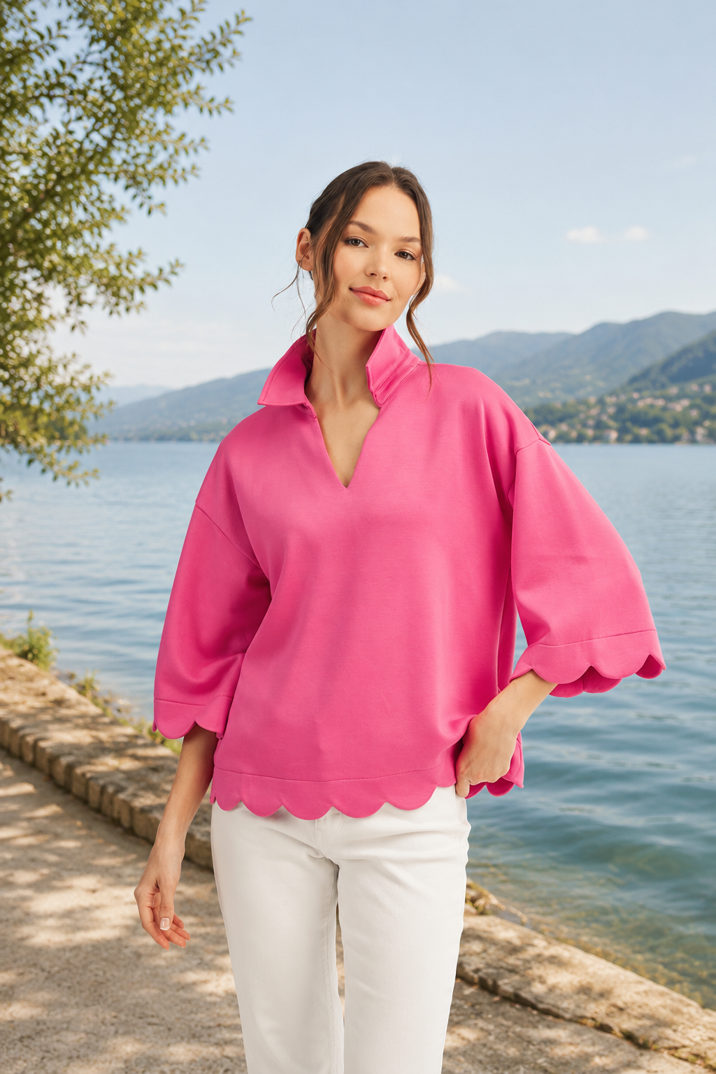 Scallop Edge V-Neck Blouse