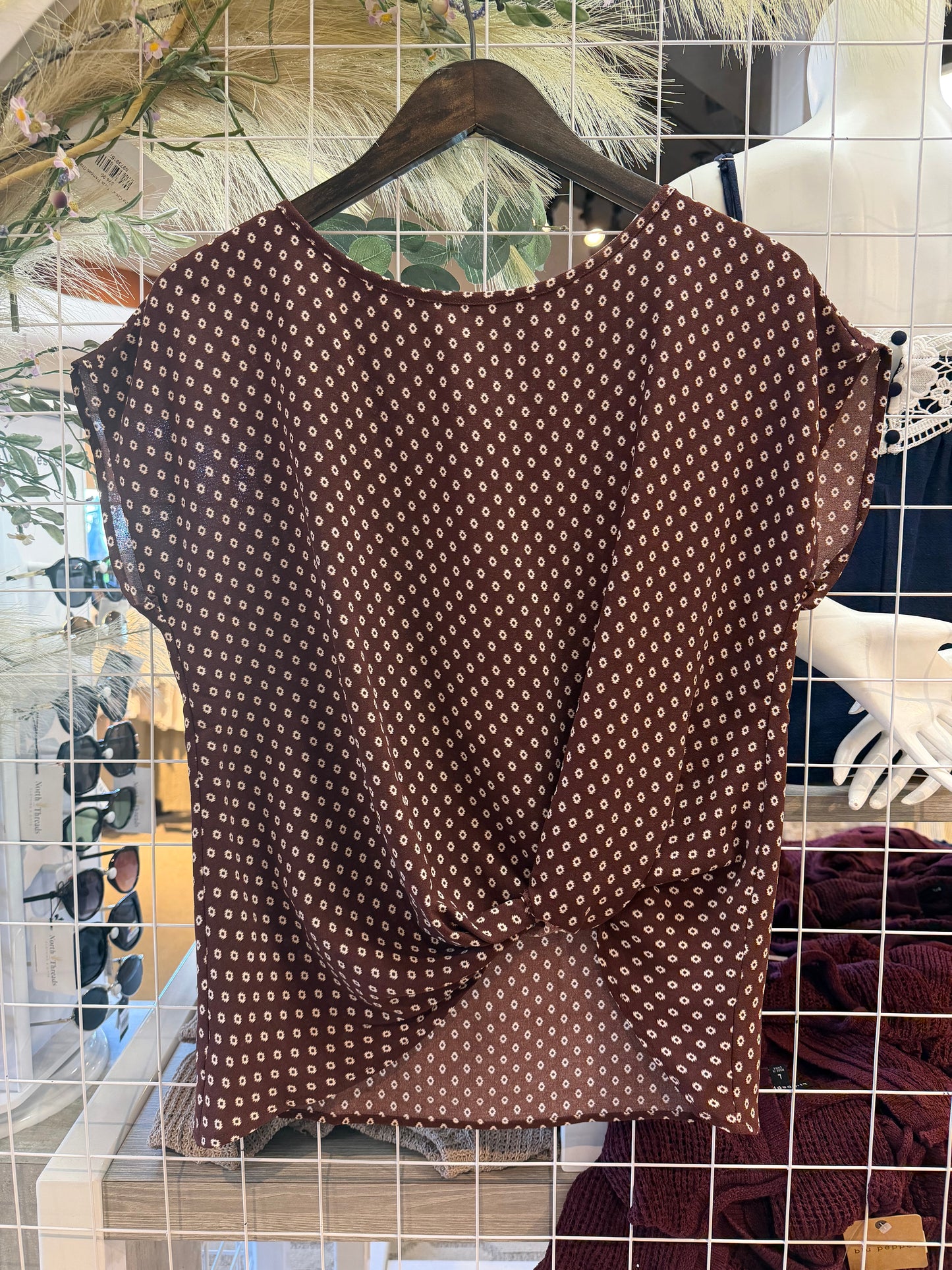 Twist Hem Short Sleeve Top