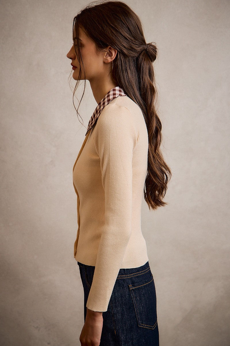 Scallop Collar Checkered Knit Top