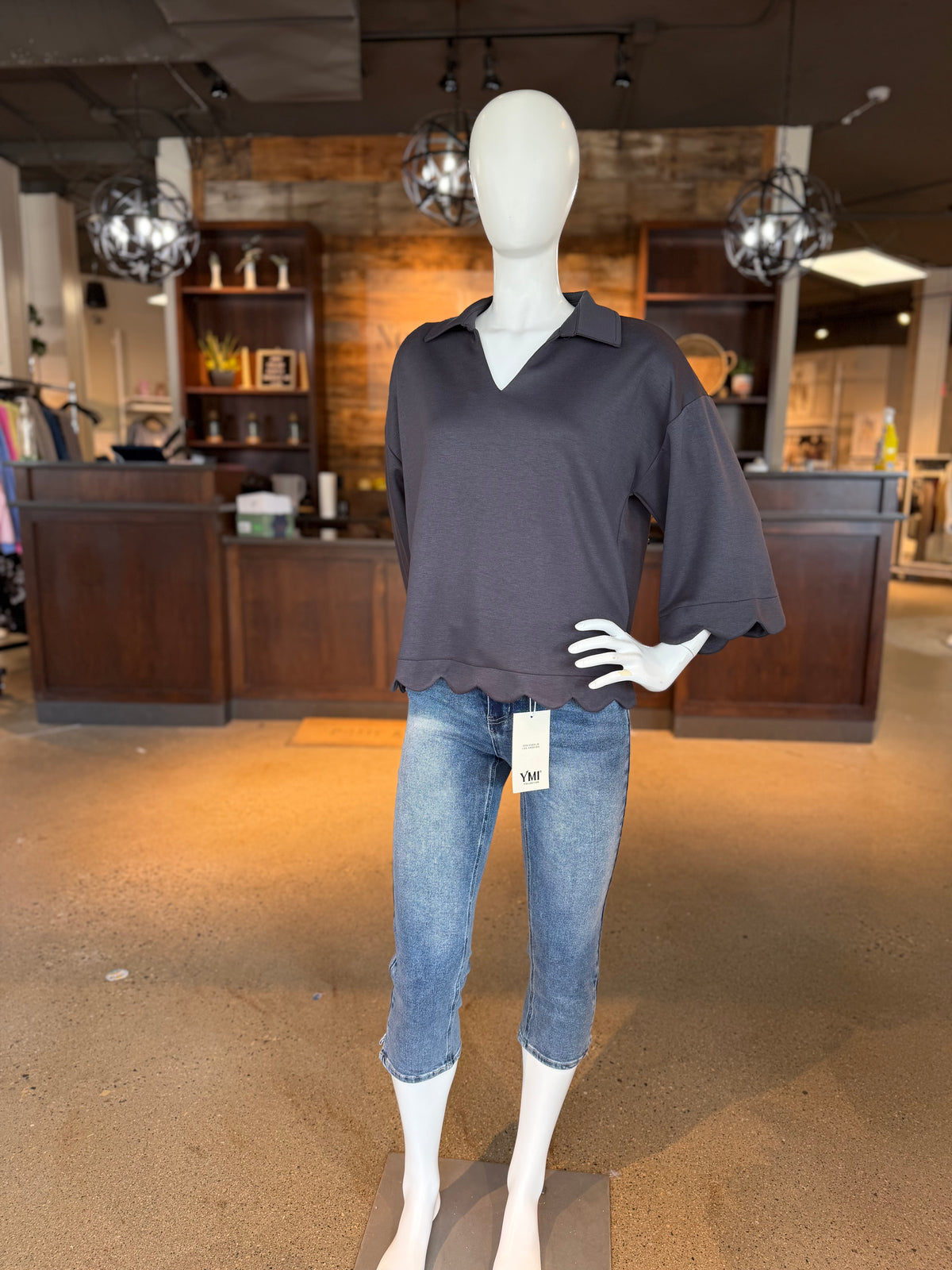 Scallop Edge V-Neck Blouse