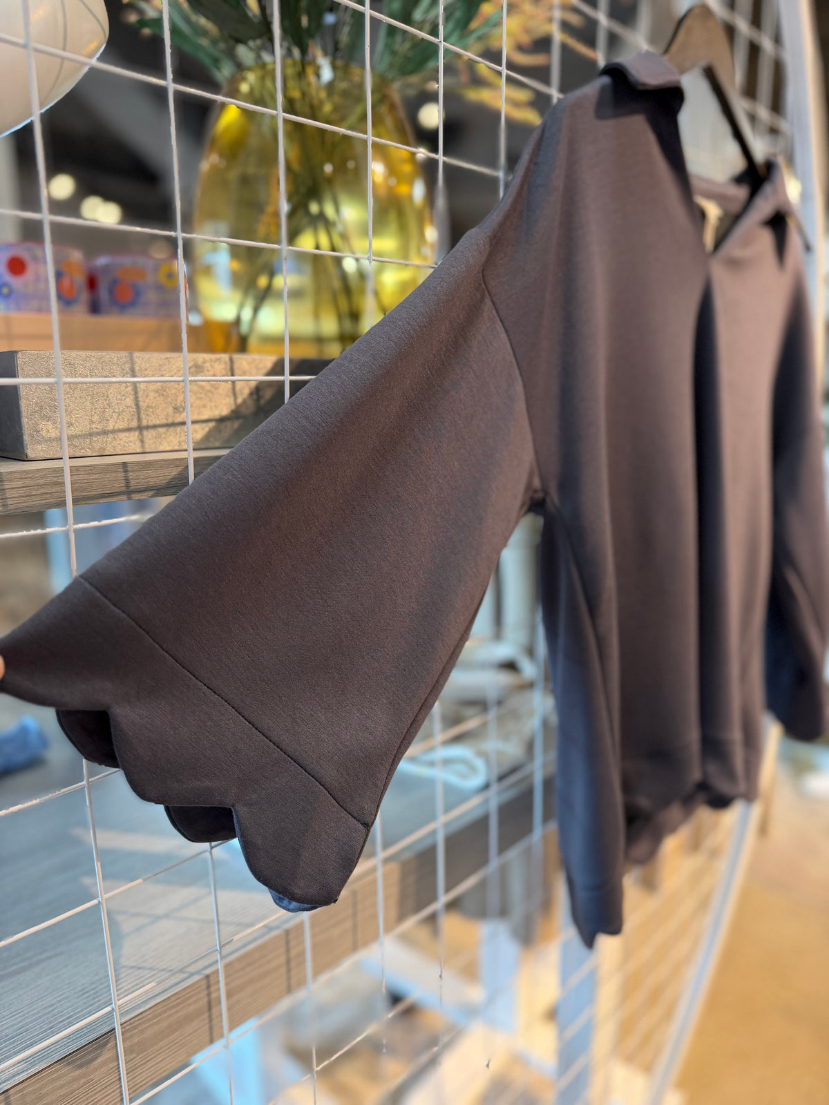 Scallop Edge V-Neck Blouse