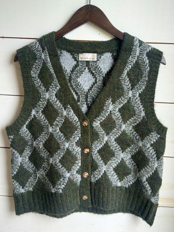 Argyle Pattern Varsity Style Sweater Vest