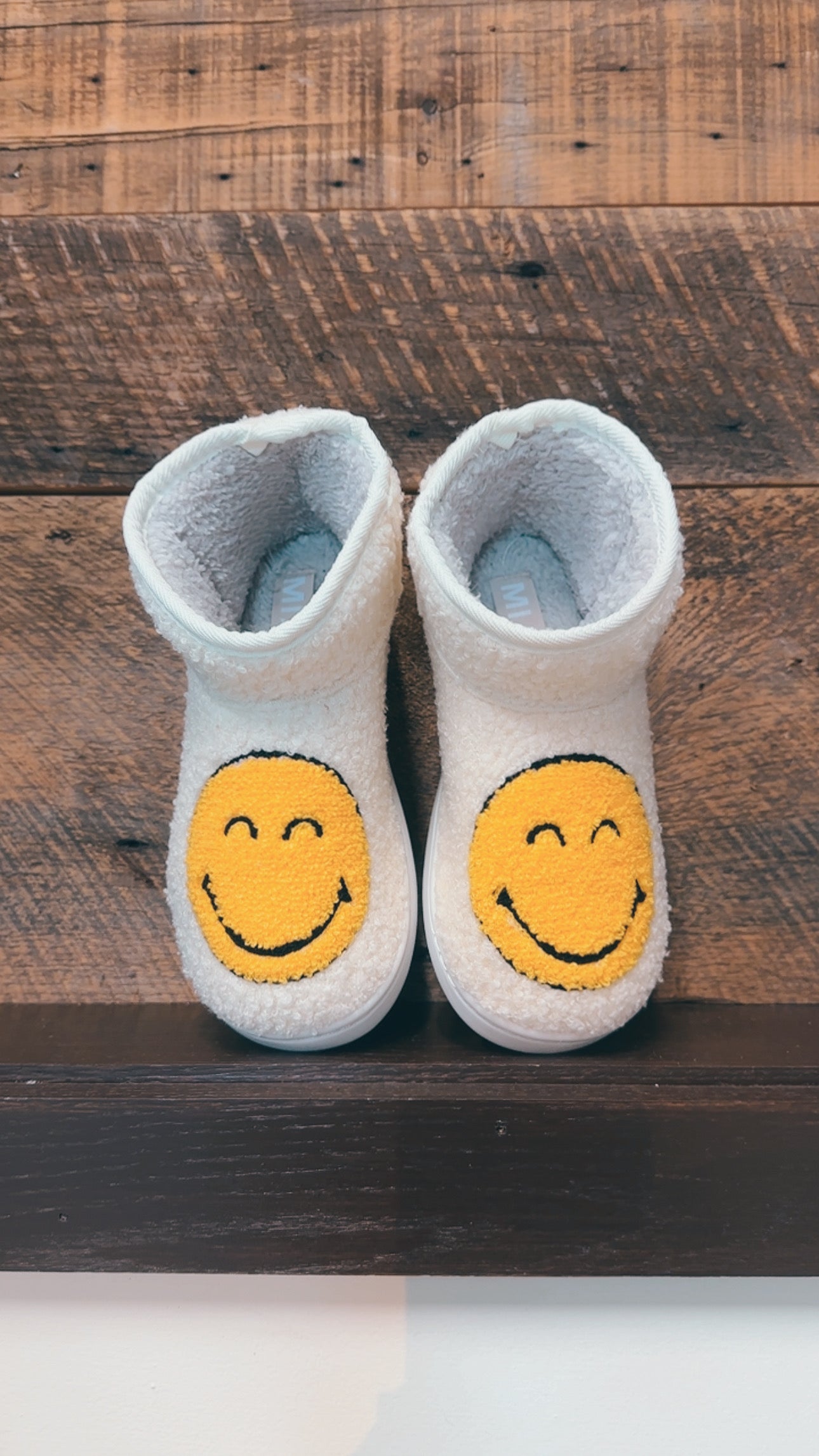 Smiley Face Chill Slipper Boot