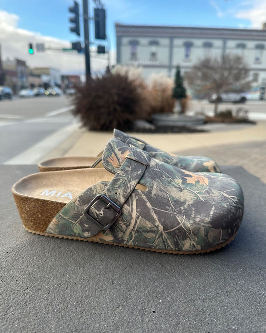 MIA QWEST Camo Mule