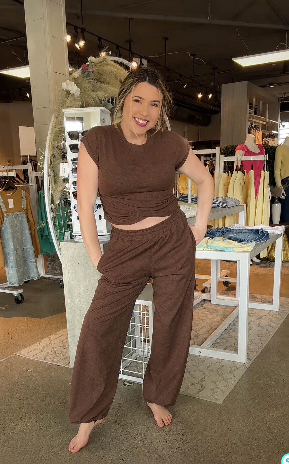 Crossover Cropped Tee Jogger Set (FP Dupe)