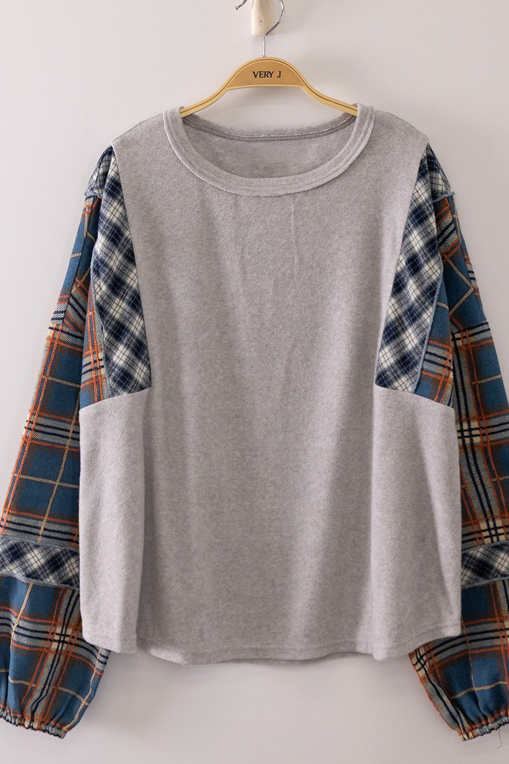 Plaid Sleeve Mixed Knit Pullover