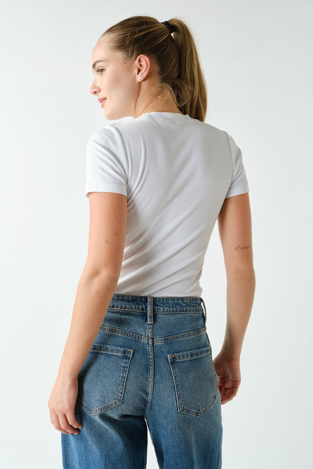 Essential Micro Ribbed Fitted Tee